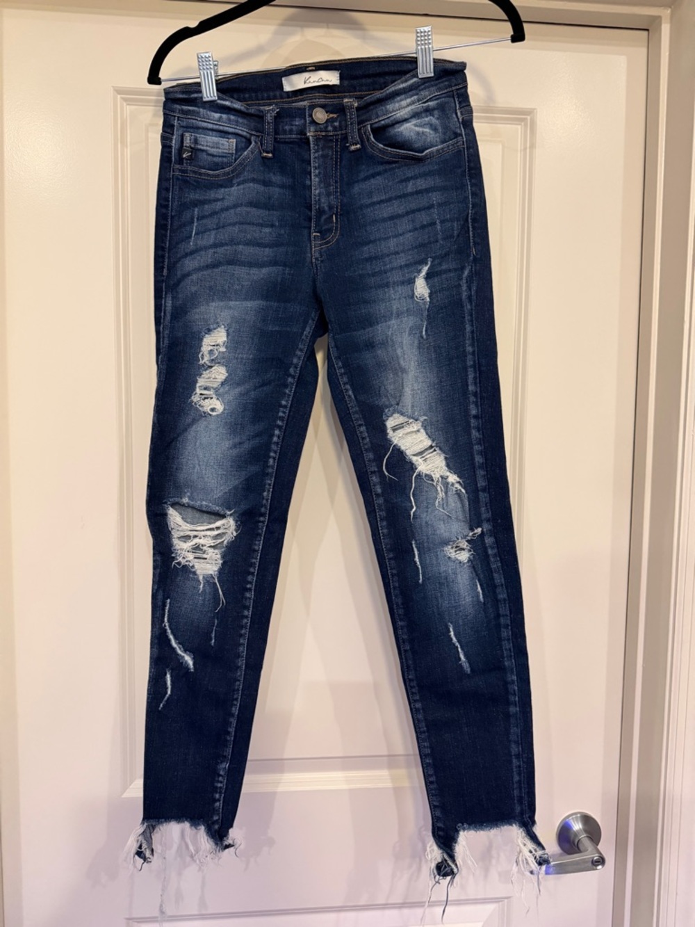 KanCan Indigo Distressed Skinny Jeans NWOT size 27